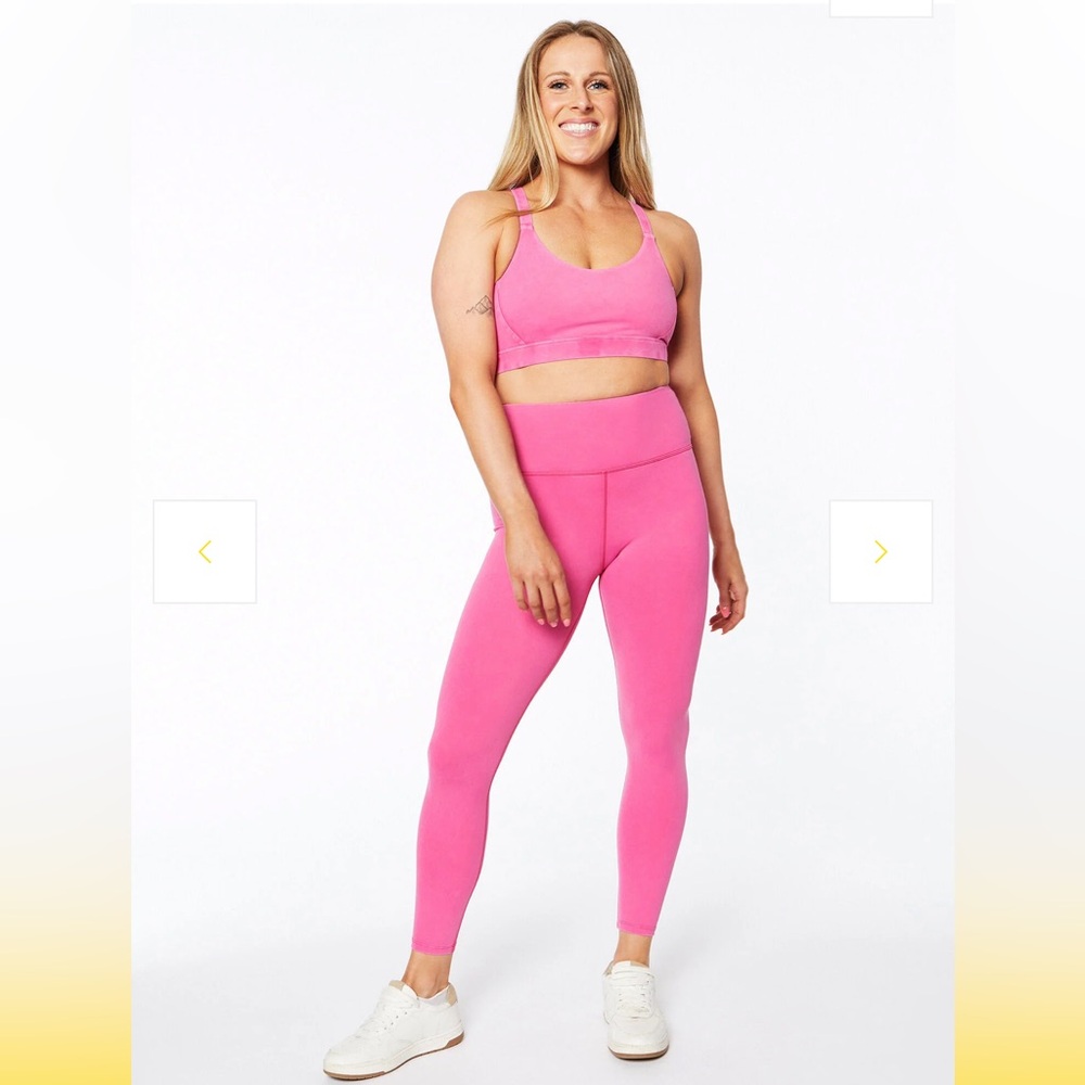 Mineral Wash Podium Bra Pink Peacock, Small, NWT, Soul by SoulCycle
